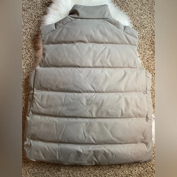 XL NWT Lululemon Wunder Puff Vest Tech Canvas Gull Grey 600 Fill Down Puffer - Picture 6 of 6